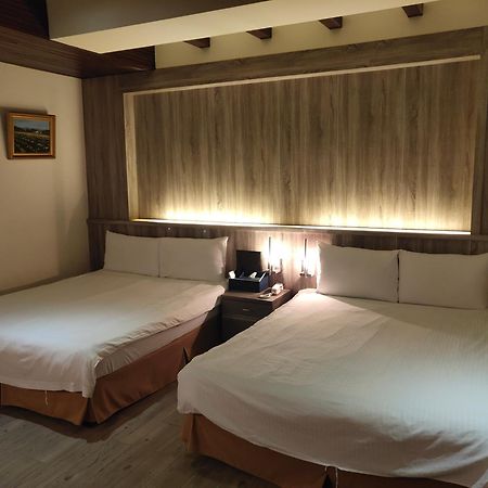 Empire Pacific Castle Hotel Yangmei Eksteriør billede