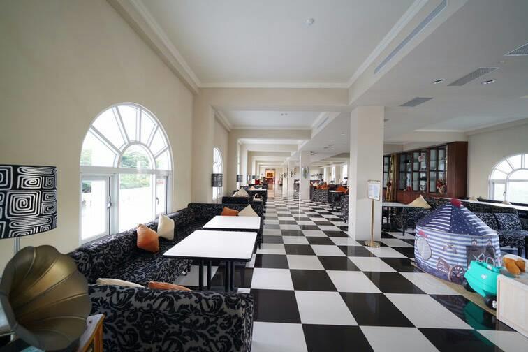 Empire Pacific Castle Hotel Yangmei Eksteriør billede