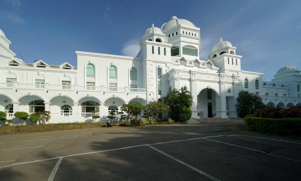 Empire Pacific Castle Hotel Yangmei Eksteriør billede