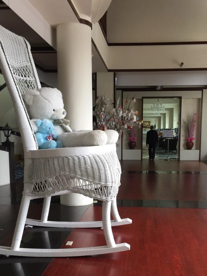 Empire Pacific Castle Hotel Yangmei Eksteriør billede