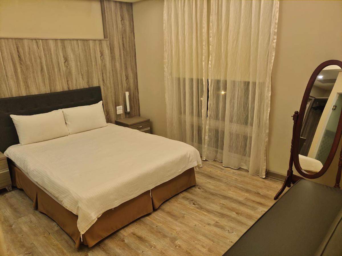 Empire Pacific Castle Hotel Yangmei Eksteriør billede