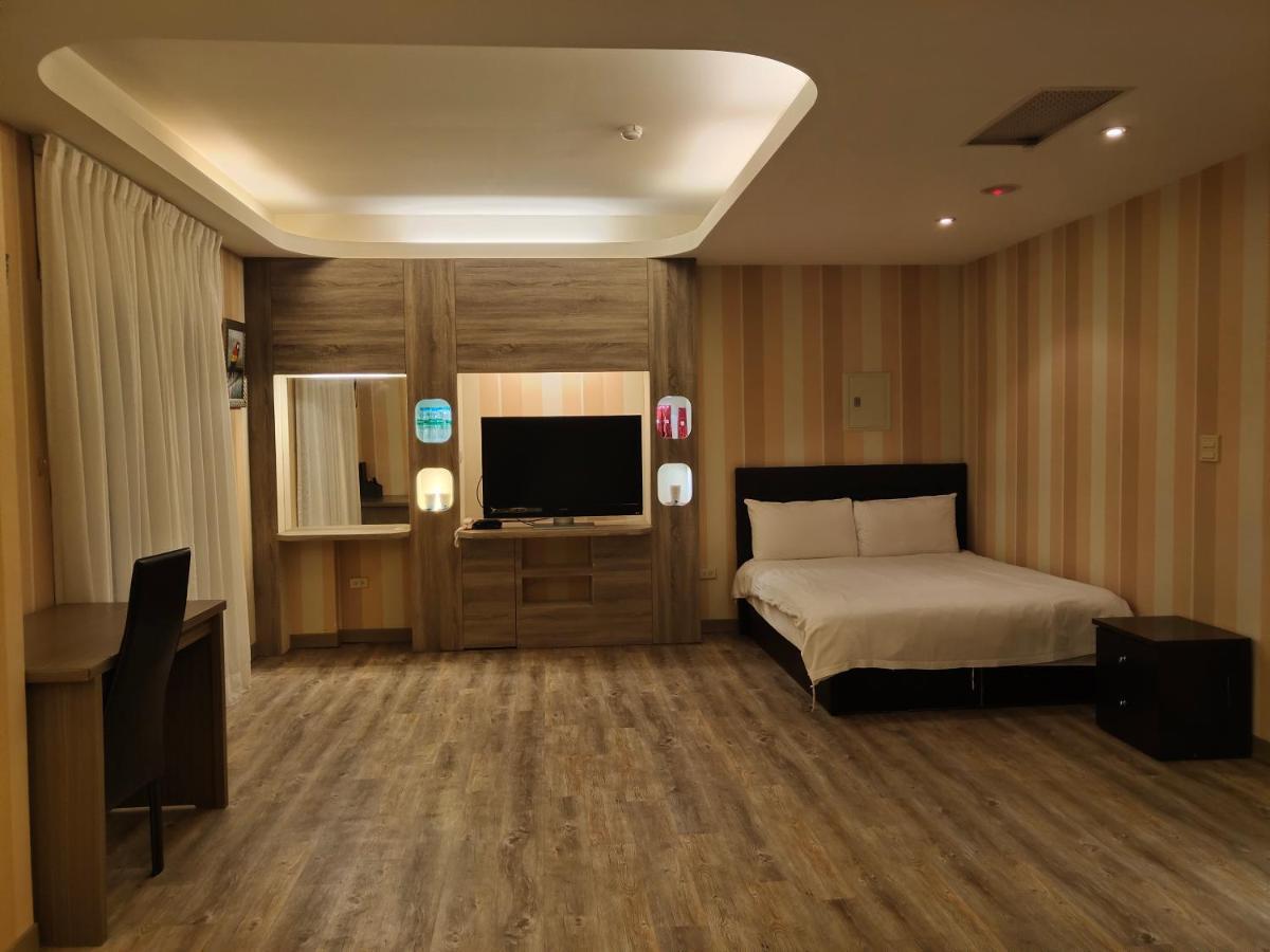 Empire Pacific Castle Hotel Yangmei Eksteriør billede