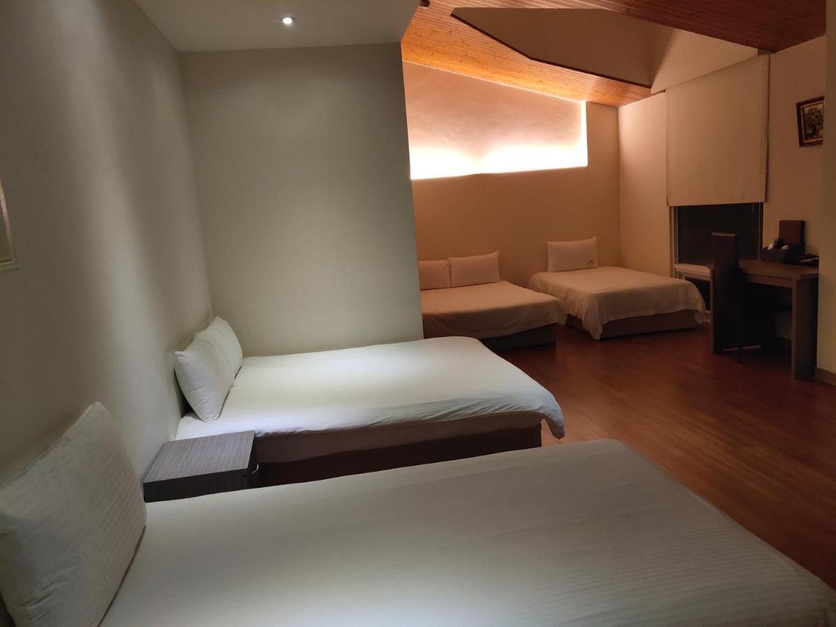 Empire Pacific Castle Hotel Yangmei Eksteriør billede